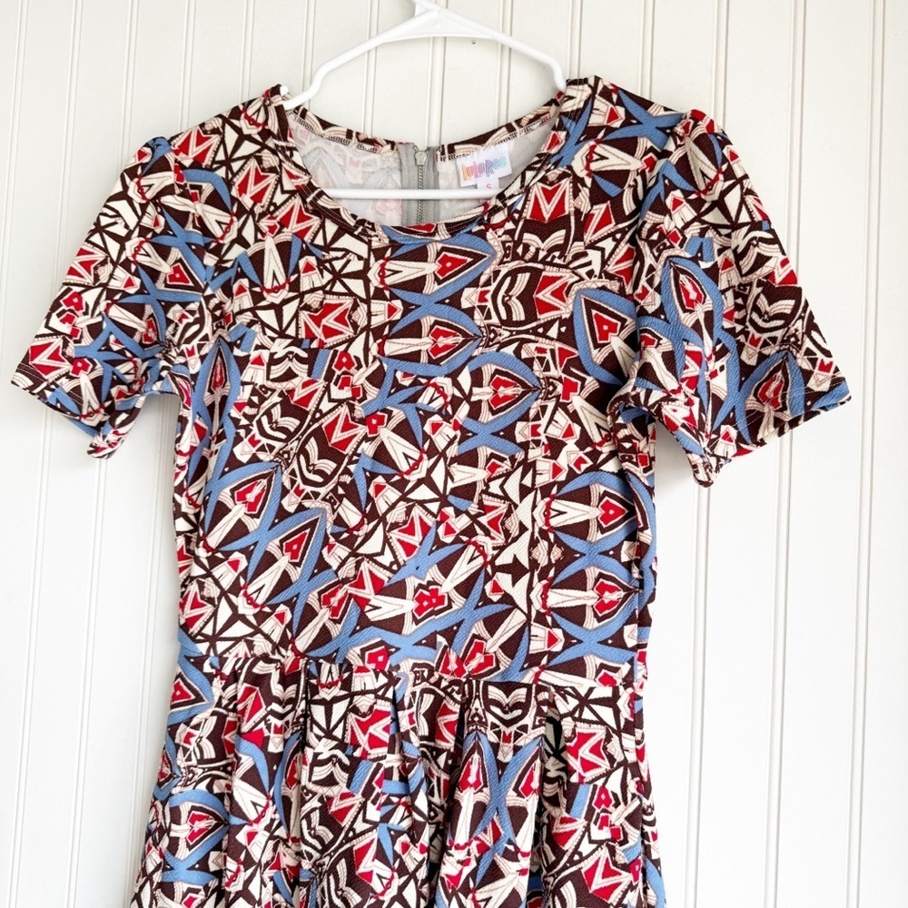 LuLaRoe Size S Blue Brown Geometric Print Short Sleeve Pleated Amelia Dress - Picture 2 of 5